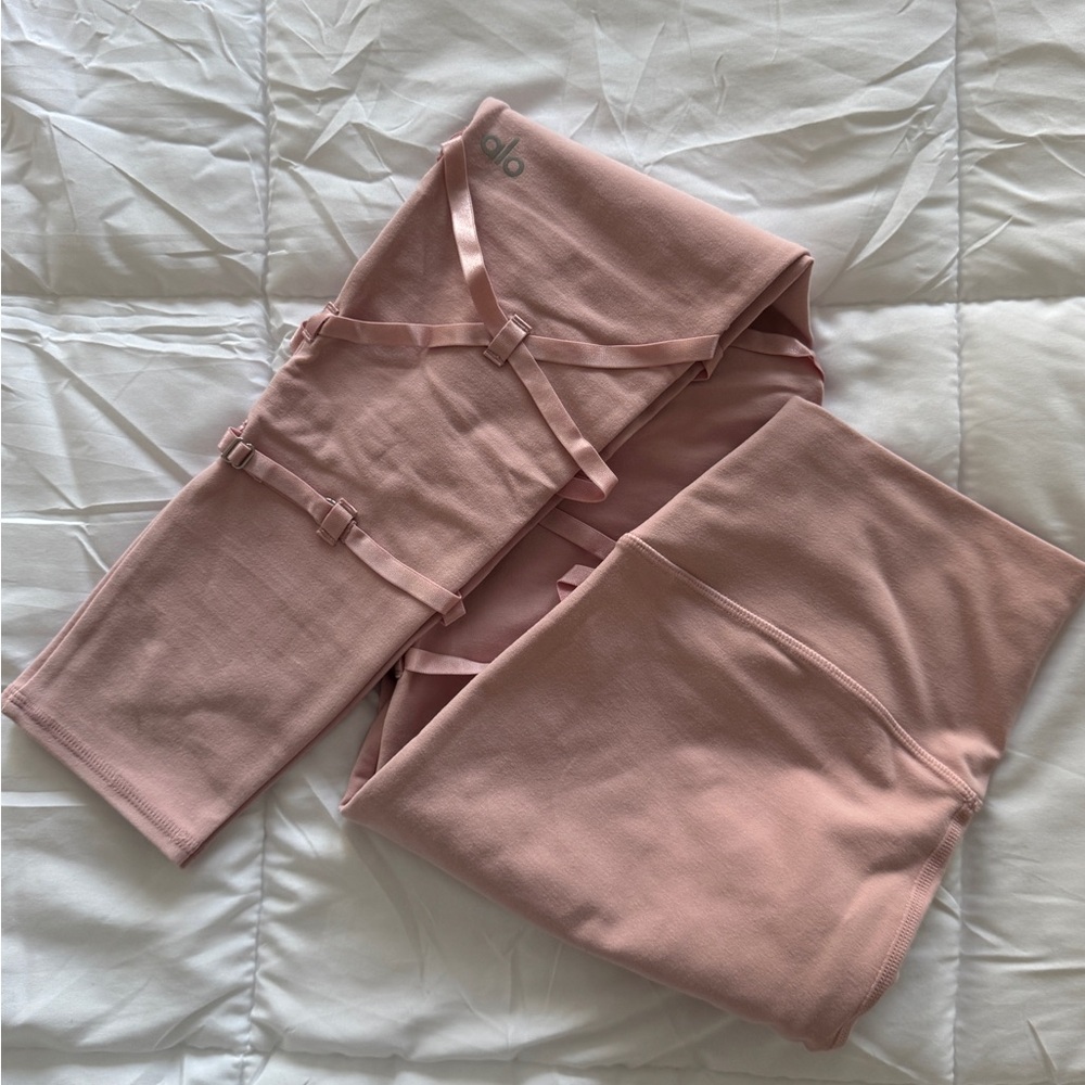 Alo Ballet Pink Cinch Legggings